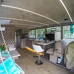 Botel Hausboot Schleuseninsel *
