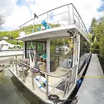 Hausboot Schleuseninsel * Lahnstein