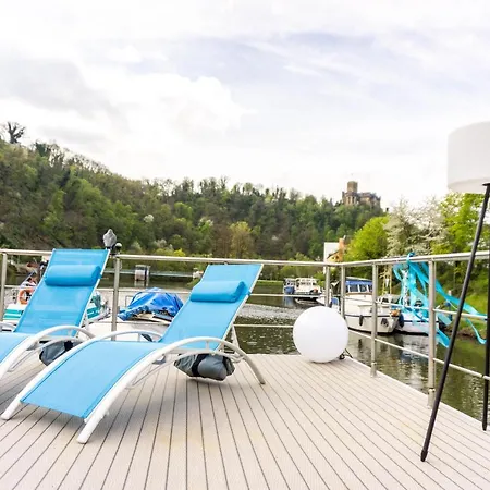 Hausboot Schleuseninsel * Lahnstein