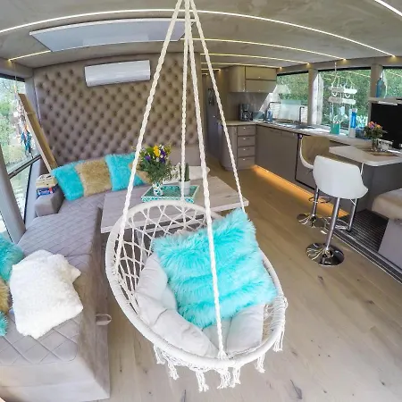 Hausboot Schleuseninsel *