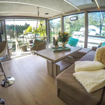 Hausboot Schleuseninsel *