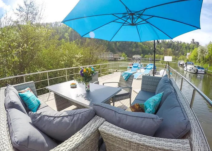 Hausboot Schleuseninsel Lahnstein