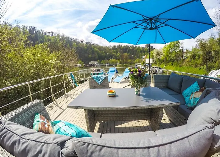 Botel Hausboot Schleuseninsel *