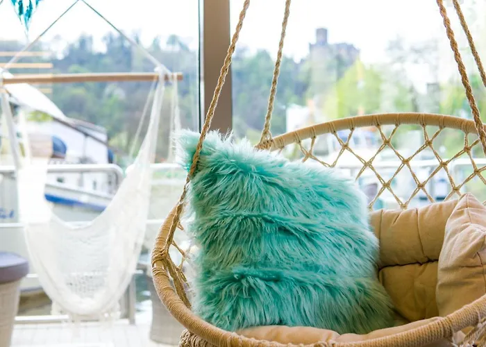 Botel Hausboot Schleuseninsel *