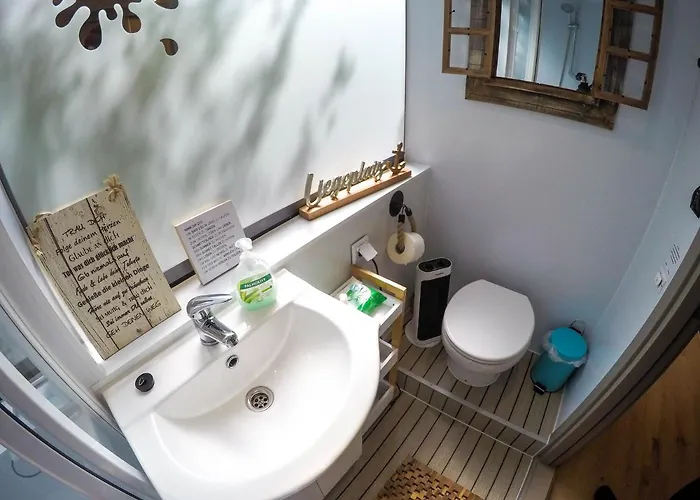 Botel Hausboot Schleuseninsel