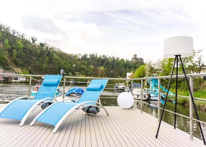 Hausboot Schleuseninsel * Lahnstein