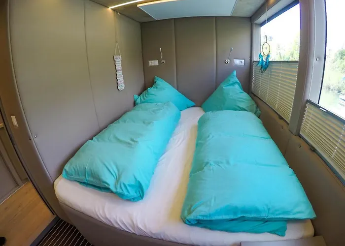 Hausboot Schleuseninsel * Lahnstein