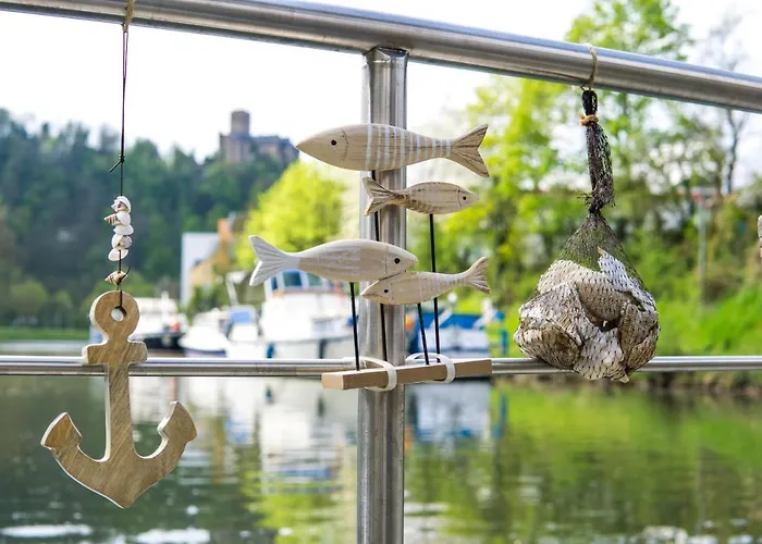 Botel Hausboot Schleuseninsel Lahnstein