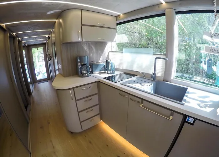 Botel Hausboot Schleuseninsel *